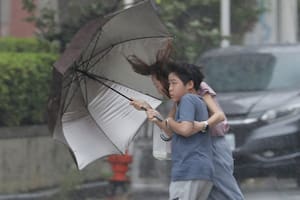China evacúa a más de un millón de personas ante la llegada del tifón Bavi