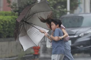 China evacúa a casi 2 millones de personas ante la llegada del tifón Bavi