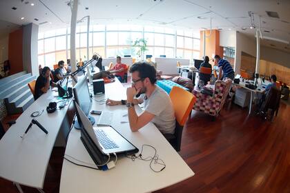 Una multinacional japonesa inició una prueba piloto de dos meses con una semana laboral de cuatro días.