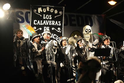 Una murga en San Juan y Boedo