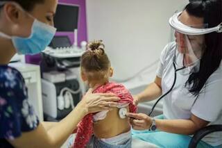 Hay cada vez más niños internados en Estados Unidos por la variante delta