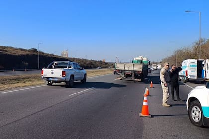 Una niña de 11 años murió durante un accidente en la autopista Córdoba-Carlos Paz