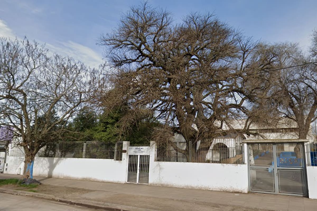 Una niña de 12 años murió en la Escuela N.º 7 Juan B. Selva de la localidad bonaerense de Batán, ubicada a la vera de la ruta 88