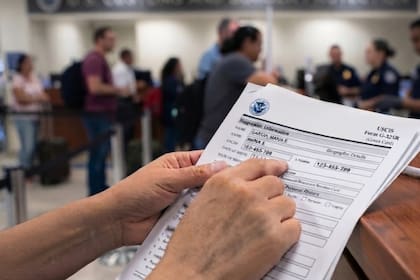 Una norma del DHS reconoce al G-325R como un documento válido para mostrar al ICE en un control