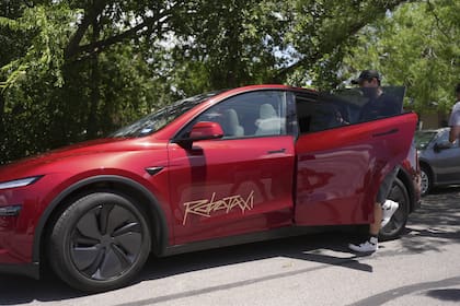 Una nueva empresa se sumará al servicio de robotaxis en Austin