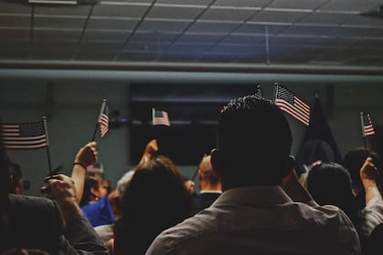 Una nueva iniciativa de ley busca agilizar el estatus los inmigrantes en Estados Unidos