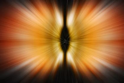 Una nueva investigación afirma haber resuelto la paradoja, al mostrar que los agujeros negros tienen una propiedad a la que llaman "cabello o pelo cuántico"