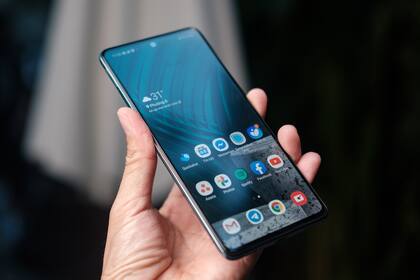 Una nueva investigación ha descubierto un agujero por el que se sigue escapando información privada de los usuarios de Android, a la que tienen acceso más empresas de las que deberían