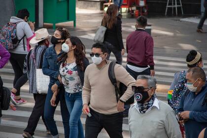 Una nueva tendencia empuja a científicos, ciudadanos comunes y negocios a tratar de cuantificar el riesgo de transmisión aérea del coronavirus