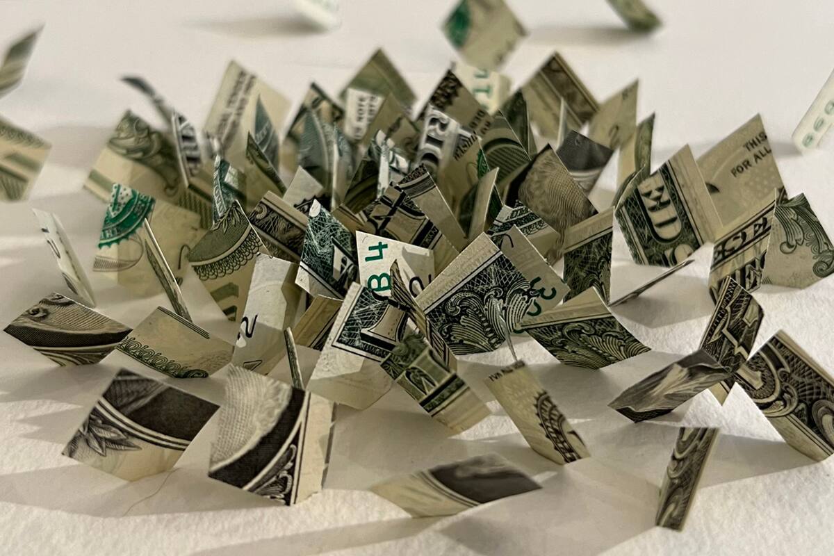 Una obra de Sara Stewart Brown creada con retazos de un dólar se pueda encontrar en BADA, feria de arte directo de artistas