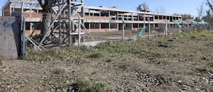 La obra que prometía cambiar una escuela secundaria quedó detenida hace dos años