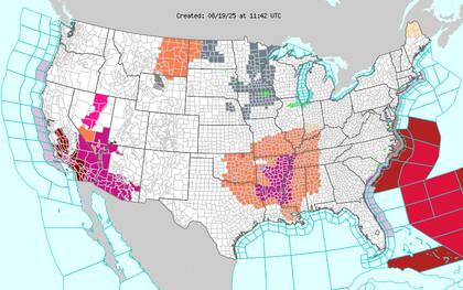 Una ola de calor con temperaturas que superan los 100°F (38°C) y una sensación térmica de entre 105°F (40°C) y 110°F (43°C) persiste en el Valle del Mississippi, con un nivel de riesgo "moderado a mayor" para la salud, incluso para personas no consideradas vulnerables