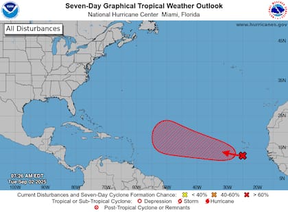 Una onda tropical al sur de las islas de Cabo Verde en el Atlántico oriental tiene un 70% de probabilidad de desarrollo en siete días