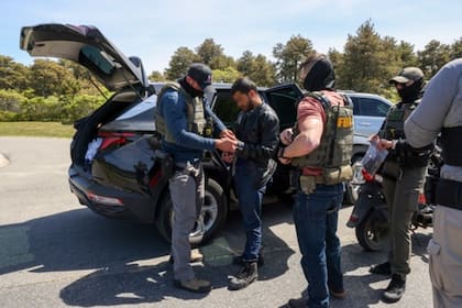 Una parada de tráfico en carretera puede resultar en una detención por parte de agentes del ICE