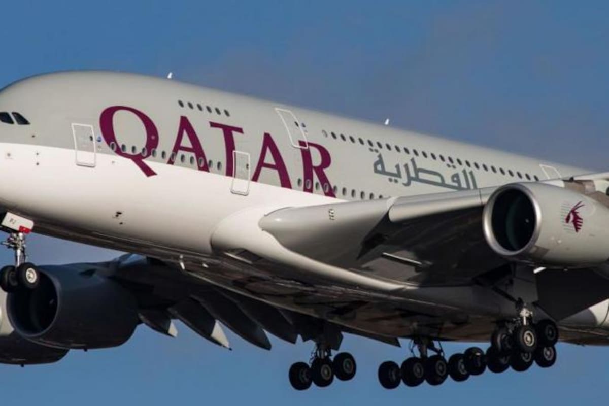 Una pareja australiana habló del momento "traumático" cuando en un vuelo de Qatar Airways colocaron junto a ellos el cuerpo de una pasajera muerta