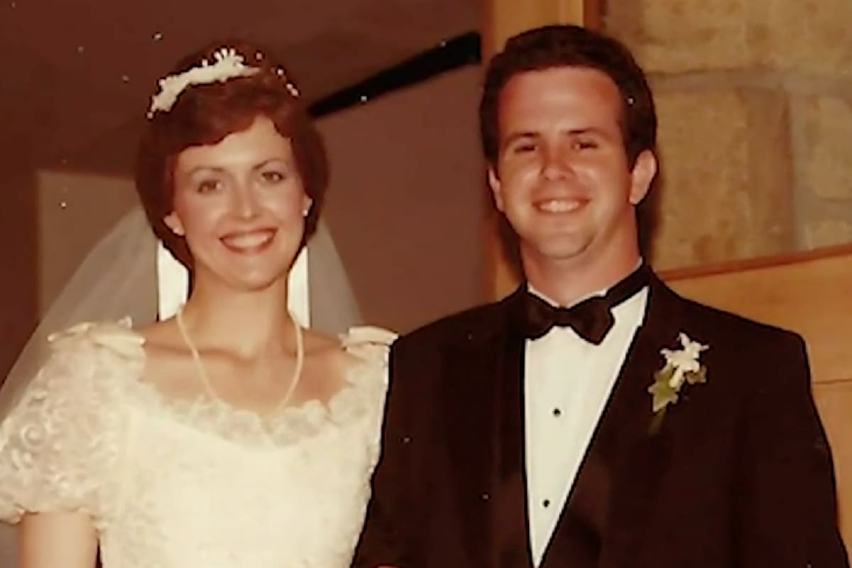 Una pareja de Kansas se animó a celebrar su aniversario presentando en el hotel donde debían pasar su noche de bodas un voucher de hace 40 años