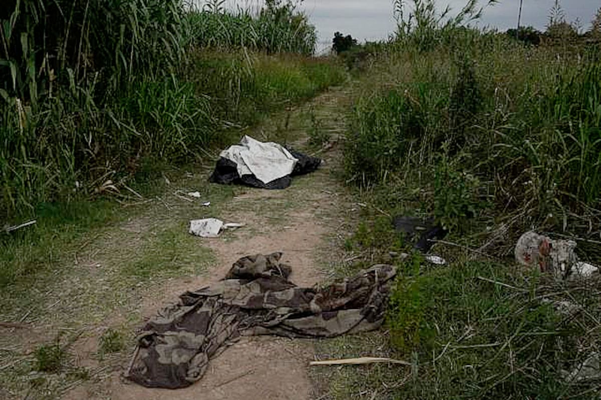 Una pareja fue acribillada en un descampado de Rosario