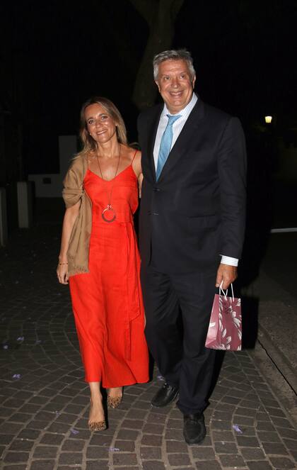 Una pareja que nunca falta: los abogados Mauricio D'Alessandro y Mariana Gallego.