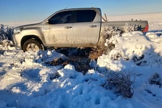 La pareja que quedó varada en la nieve de Santa Cruz contó cómo sobrevivió casi dos días a 22 grados bajo cero
