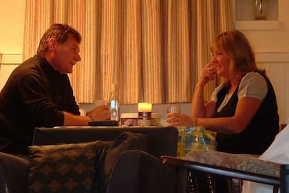 Una pareja tuvo que esperar 45 años para reencontrarse