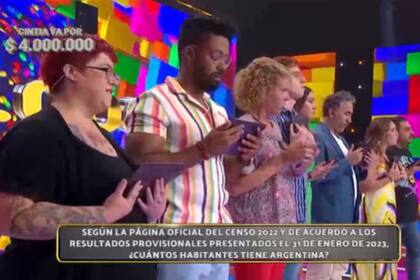 Una participante de Los 8 escalones de los dos millones desconcertó a todos con su respuesta en la primera pregunta de la noche (Foto: Captura)