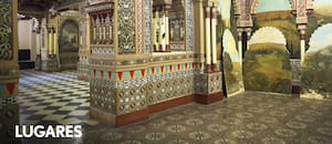 Un palacio con un genio alado en la cúpula y una réplica de la Alhambra en el subsuelo
