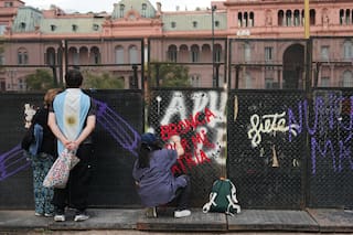Oposición argentina sin líder lucha por unirse contra la reelección de Milei