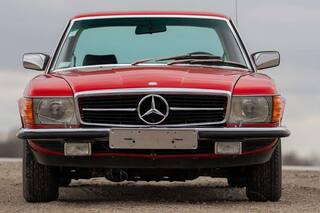 Subastaron en Estados Unidos un Mercedes Benz que perteneció a Maradona
