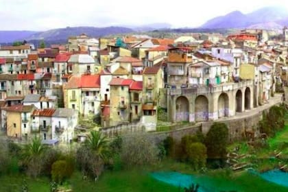 Una pintoresca ciudad italiana ofrece casas gratis para quienes quieran ayudar a hacer crecer la comunidad