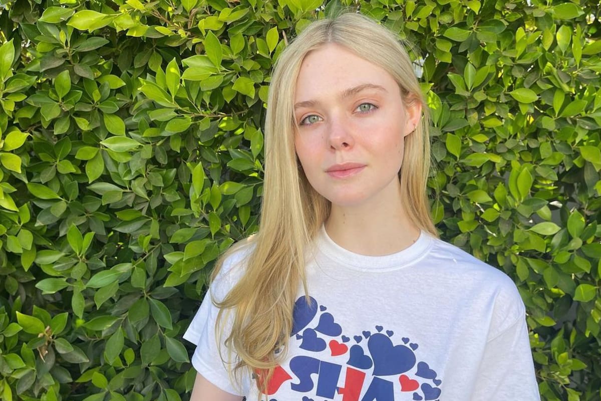 Una postal de Elle Fanning embarazada revolucionó a sus millones de seguidores. Imagen: Instagram