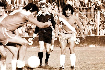 Una postal de hace 44 años: el día del debut de Maradona en Argentinos