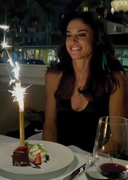 Una postal del 16 de mayo, durante su festejo por los 55
cumpleaños, que compartió en sus redes sociales. “Gracias
por tanto amor…, me llenaron el alma”, escribió.