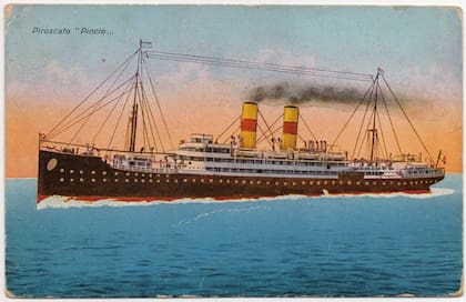 Una postal del Pincio, el buque que trajo a Antonino Mastellone a la Argentina en 1926