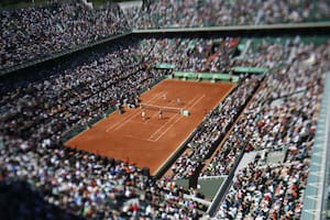 Una postal: el estadio central Philippe Chatrier, a pleno