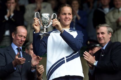 Una postal inolvidable: Salerni, en el box real del All England, tras recibir la copa de manos del Duque de Kent