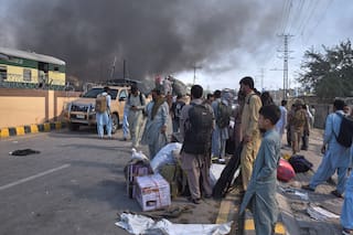 Una potente bomba explota cerca de vías férreas en el suroeste de Pakistán. Hay más de 24 heridos