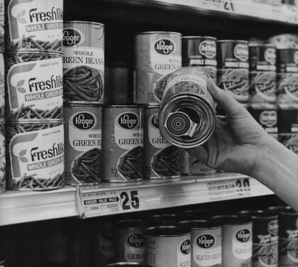 Una primera versión del código de barras desarrollada por RCA tenía un formato circular, y se probó en 1966