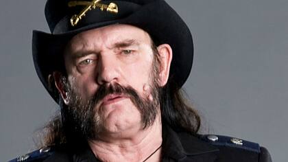 Una procesión para Lemmy Kilmister