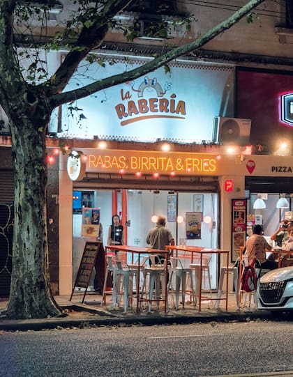 Una propuesta que faltaba en Buenos Aires: un lugar específicamente de rabas.