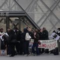 Bloquearon el acceso al Louvre y los chalecos amarillos anunciaron nuevas protestas