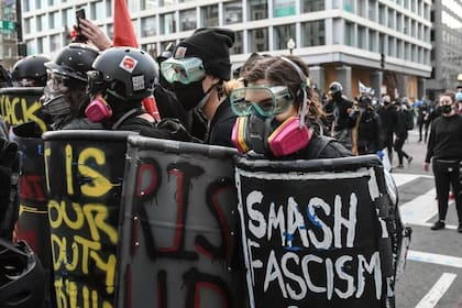Una protesta del movimiento Antifa