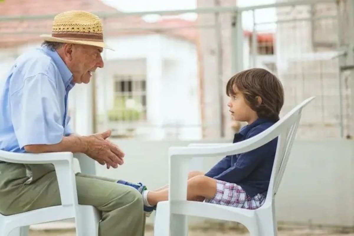 Una puntuación baja en la prueba de sentarse y levantarse se puede utilizar para identificar a personas que podrían estar en riesgo de sufrir peores resultados de salud, como caídas o complicaciones después de una cirugía.