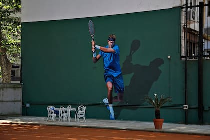 El Palacio tiene cancha de tenis, pileta y quincho
