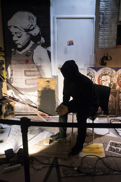 Una recreación del taller de Banksy, en el Pabellón Frers de La Rural