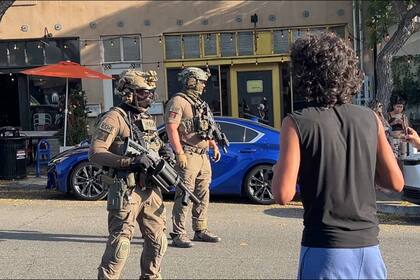 Una redada del ICE en dos restaurantes italianos en un barrio de San Diego provocó el rechazo inmediato de la comunidad local