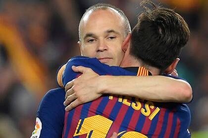 Una relación de admiración y cariño entre cracks: Andrés Iniesta y Lionel Messi.