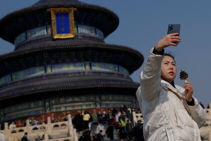 Una selfie en el Templo del Cielo, en Pekín. (AP/Andy Wong)