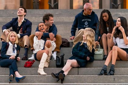 Una serie actual sobre la sociedad como Gossip Girl resultará atractiva para las personas de Libra