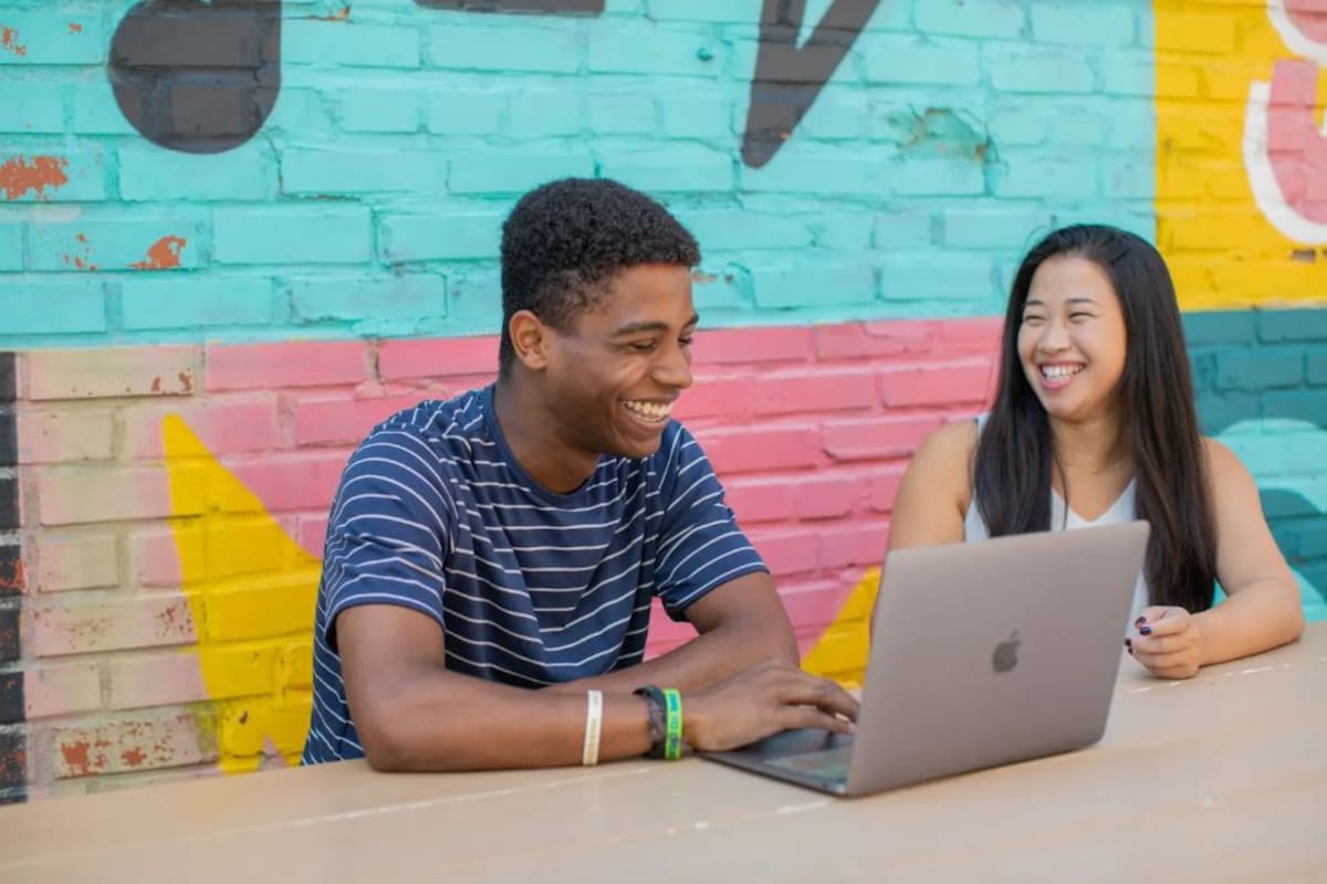 Una serie de programas le pagana a trabajadores remotos para que se muden de ciudad