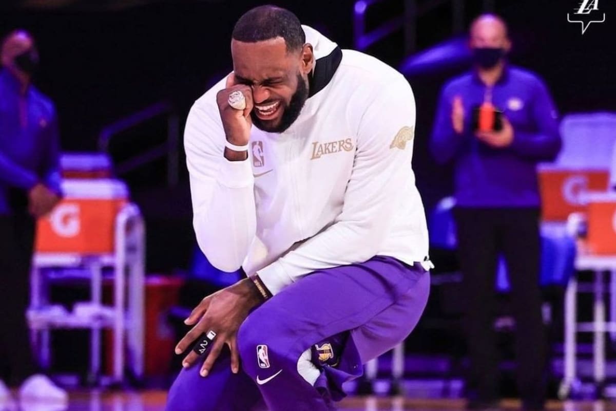 Una tarjeta de LeBron James salió a subasta y genera un gran revuelo entre los coleccionistas